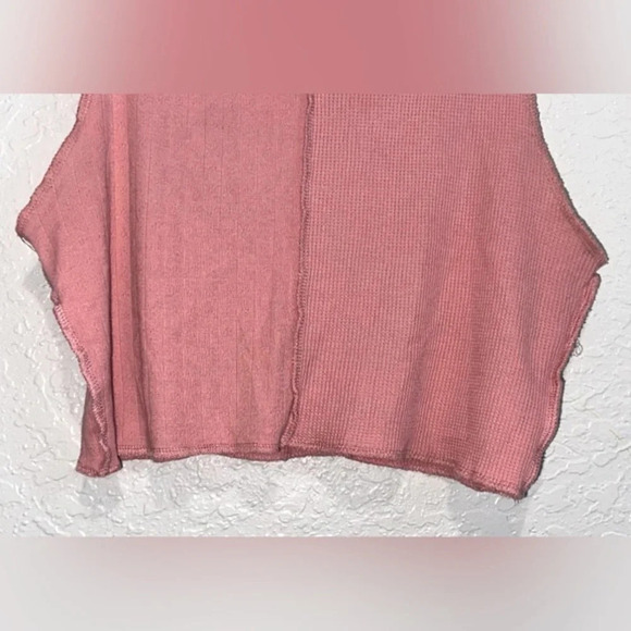 American Eagle Pink Cropped Tank Top - Picture 3 of 10